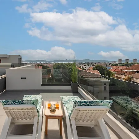 Apartment Deluxe Anelle With Jacuzzi Zadar