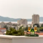 아파트 Deluxe Anelle With Jacuzzi