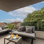 아파트 Deluxe Anelle With Jacuzzi