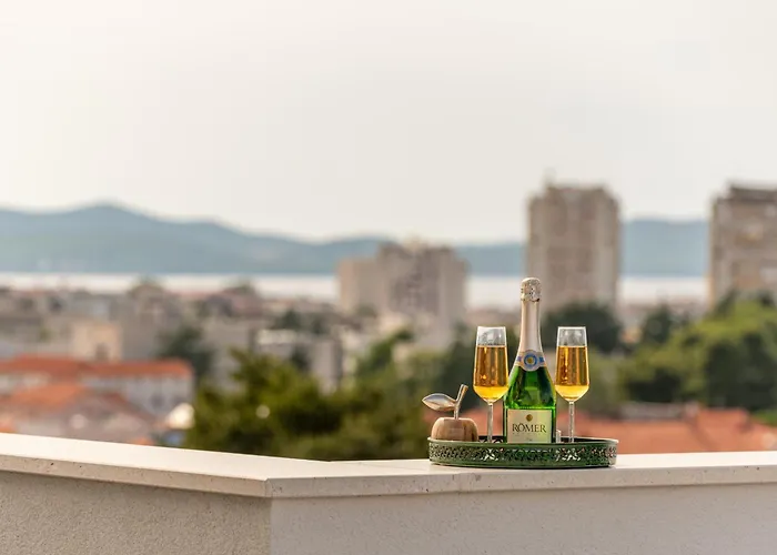 Apartment Deluxe Anelle With Jacuzzi