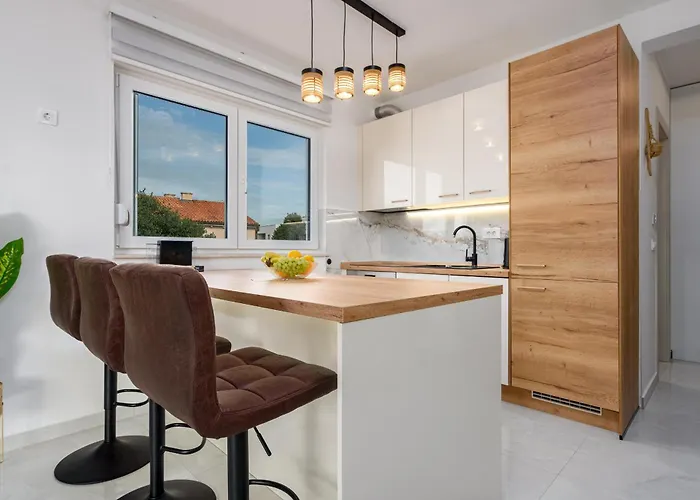 Deluxe Anelle With Jacuzzi Apartment Zadar