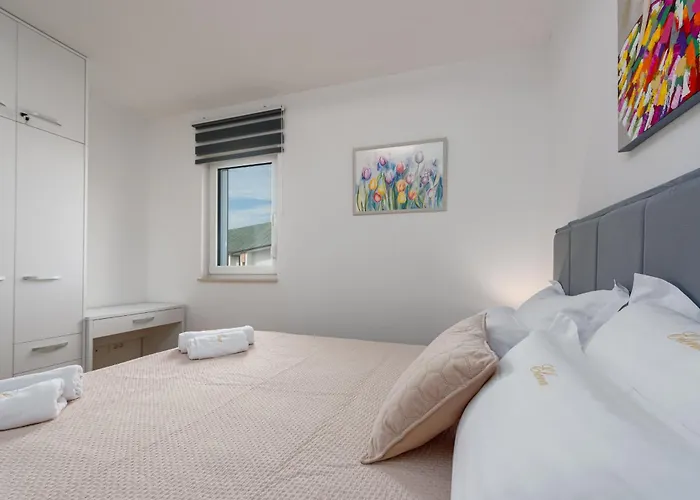 Apartment Deluxe Anelle With Jacuzzi *