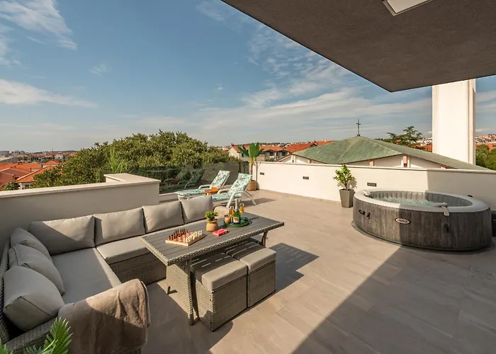 Apartment Deluxe Anelle With Jacuzzi *