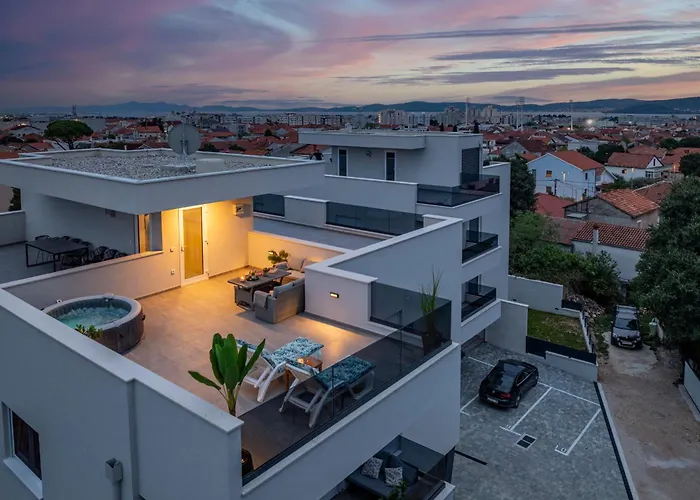 Deluxe Anelle With Jacuzzi Zadar