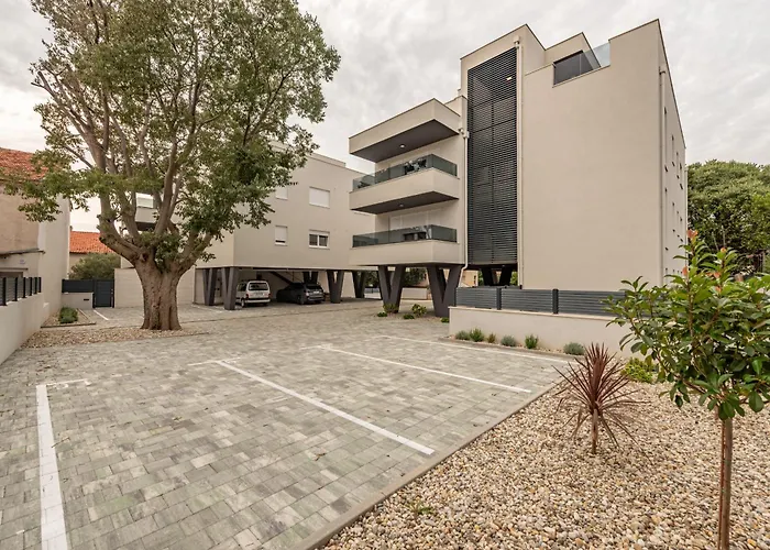 Apartment Deluxe Anelle With Jacuzzi *